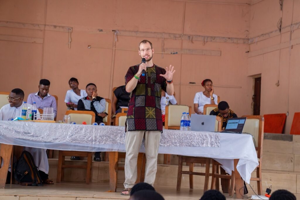 Dr. Márton Háznagy Benedek addressing students during his lecture
