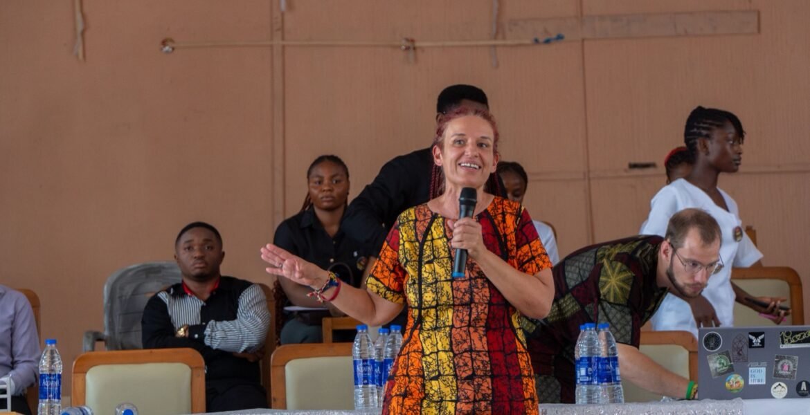 Dr. Réka Fodor addressing students at Shanahan University, Onitsha